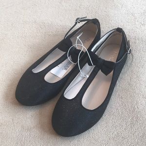 COPY - Shoes . Children’s Place Girls size 5 (big girls) dress shoes.